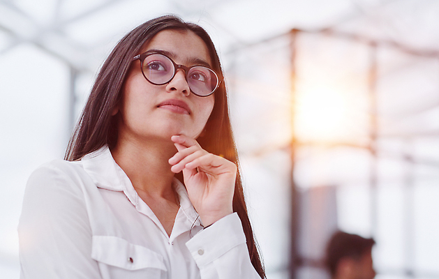 포토 JPG 해외이미지 백인 직업 1 응시 여자 교육 행복 안경 얼굴 생각 회사 비즈니스 CEO 사업가 성공 미래 서기 미소 사람 20대 성인 두명 금융 사무실 뷰티 표현 비즈니스우먼 그룹 우아함 종업원 경영자 리더 긍정 팔 경영 배려 세미나 혼란 해외202310 해외포토 서양인 시선 잡화 감정 컨셉 모션 표정 청년 신체부위 경제 직장인 파일형식