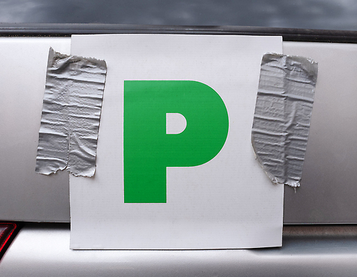 포토 JPG 해외이미지 학생 접시 교육 학교 자동차 수업 새로움 안전 사람없음 초록색 학습 강사 운전 P 운전사 편지 불안 심볼 사인 테이프 통과 면허증 신분증 인내 해외202310 해외포토 직업 식기 알파벳 감정 육상교통 컬러 컨셉 모션 문구용품 면허 증명서 파일형식