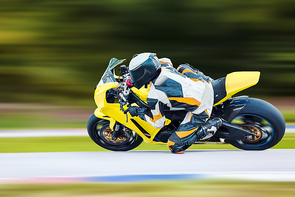 포토 JPG 해외이미지 계절 스포츠 사람없음 파란색 자전거 오토바이 바퀴 고속도로 모서리 승차 연습 속도 순환 무릎 엔진 모터 라이더 레이서 선로 챔피언 패닝샷 힘찬 해외202310 해외포토 레이스천 도로 컬러 컨셉 모션 촬영기법 신체부위 바이크 직물 파일형식