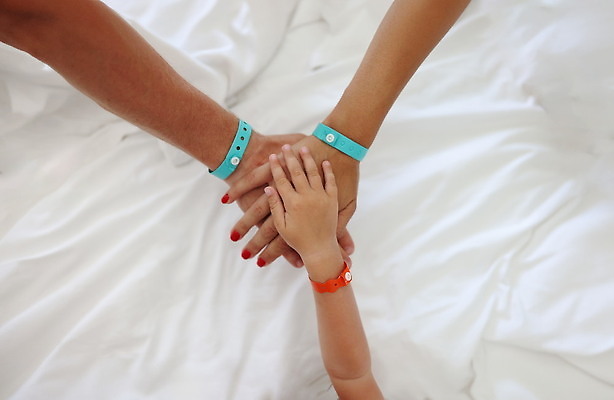 포토 JPG 해외이미지 직업 교육 행복 어린이 과학 여행 가족 팔찌 호텔 휴가 주택 함께함 건강 병원 관리 사랑 성인 사람없음 믿음 화목 장비 긴급 도움 질병 가재 휴양지 테라피 돌봄 승인 신앙심 심장병 이해 지원 통일 헬프 해외202310 해외포토 감정 컨셉 장신구 의학 관계 모션 숙소 갑각류 사람 건물 뷰티 장소 파일형식