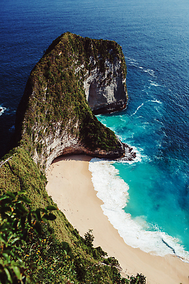 포토 JPG 해외이미지 바다 섬 여행 백그라운드 자연 하늘 휴가 안테나 해변 사람없음 야외 물 파란색 하이앵글 햇빛 뷰티 일몰 놀람 저녁 엽서 항공촬영 파라다이스 해외202310 해외포토 자연요소 감정 뷰포인트 컬러 통신 표정 태양 노을 야간 편지 생태계 파일형식