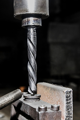 포토 JPG 해외이미지 산업 백그라운드 공장 나선형 사람없음 빛 세트 금속 힘 기계 장비 흰색 기구 도구 공구 나사 업무 구멍 작업실 수리 구부린 제조 은색 철 묘사 오브젝트 날카로움 목공예 공학 토막 고립 되감기 송곳 엘리먼트 철강 하드웨어 해외202310 해외포토 교육 컬러 무늬 공업 모션 재질 컴퓨터 작업 공예 파일형식