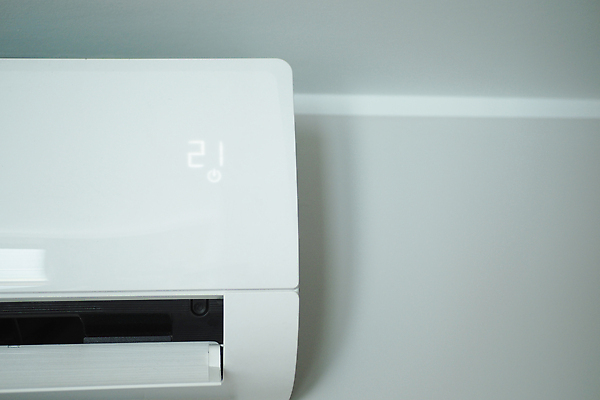 포토 JPG 해외이미지 컨셉 아파트 주택 사람없음 내부 빛 힘 기계 방 장비 에너지 시원함 천장 시스템 온도 다리찢기 냉각기 린스 안락 해외202310 해외포토 모션 건물 파일형식