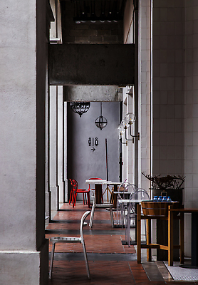 포토 JPG 해외이미지 라이프스타일 디자인 외관 아시아 문화 벽 여행 가구 백그라운드 의자 건축양식 탁자 휴가 휴식 벽돌 거리 주택 사람없음 야외 건물 장식 여름 뷰티 유행 우주 식당 카페 흰색 도시 타일 화장실 봉 타운 스타일 비어있는 해외202310 해외포토 건축물 계절 건축 나라 컬러 생활용품 컨셉 생활 상점 파일형식