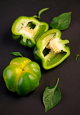 포토 JPG 해외이미지 조각 단면 피망 사람없음 신선 풀잎 해외202310 해외포토 잎 채소 풀_식물 파일형식