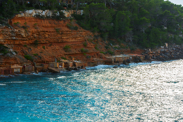 포토 JPG 해외이미지 유럽 모래 바다 섬 여행 자연 하늘 휴가 산 파노라마 풍경 사람없음 야외 물 여름 파란색 여행객 맑음 흰색 스페인 지중해 랜드마크 스페인어 터키석 해외202310 해외포토 자연요소 계절 나라 컬러 날씨 촬영기법 사람 보석 생태계 파일형식