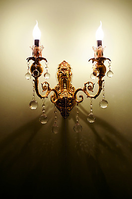 포토 JPG 해외이미지 디자인 벽 백그라운드 전구 부분 유리 매달리기 그림자 사람없음 내부 장식 파란색 빛 반짝임 방 수확 램프 화려 재산 클래식 우아함 닫기 코드 크리스탈 묘사 복고 샹들리에 문학 다이아몬드 엘리먼트 스타일 해외202004 해외포토 컬러 컨셉 농업 모션 재질 조명 금융 광석 보석 파일형식