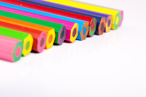 포토 JPG 해외이미지 분홍색 백그라운드 색연필 미술 사람없음 목재 빨간색 초록색 파란색 컬러풀 갈색 노란색 보라색 오브젝트 날카로움 스펙트럼 해외202004 해외포토 나무 컬러 재료 문화예술 학용품 파일형식