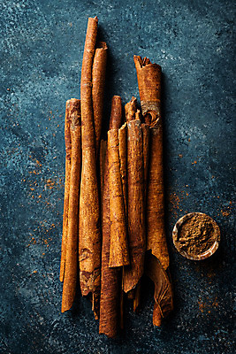 포토 JPG 해외이미지 음식 백그라운드 재료 디저트 건조 요리 사람없음 갈색 조미료 막대기 향신료 유기농 향 시나몬 해외202004 해외포토 웰빙 컬러 향미료 파일형식