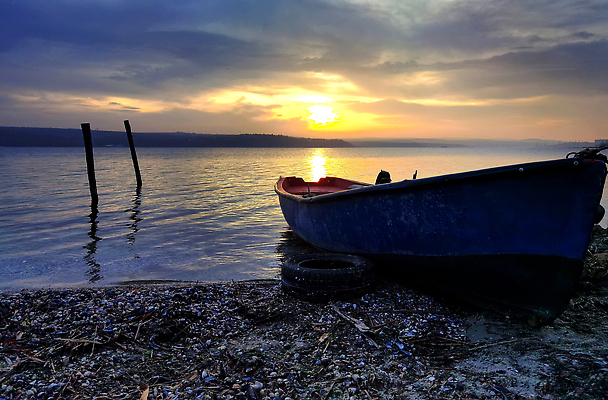 포토 JPG 해외이미지 구름 모래 바다 여행 백그라운드 자연 하늘 아침 낚시 추상 풍경 사람없음 야외 목재 물 파란색 컬러풀 햇빛 뷰티 일출 일몰 새벽 수확 화려 보트 저녁 정박 심플 낚시꾼 그런지 옛날 혼자 수평선 해외202310 해외포토 주간 자연요소 나무 컬러 컨셉 무늬 농업 배_교통 재료 레저 태양 노을 야간 생태계 파일형식
