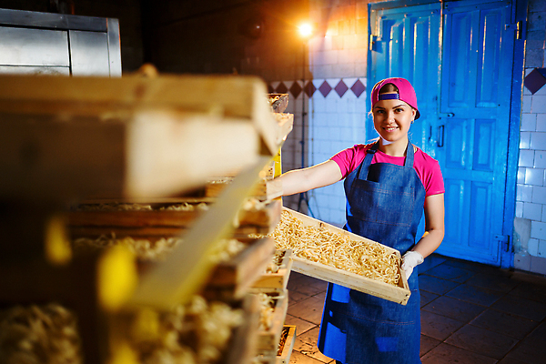 포토 JPG 해외이미지 여자 유니폼 공장 노동자 파스타 한명 들기 상반신 성인 앞모습 업무 제조 페투치네 성인여자한명만 해외202310 해외포토 직업 1 옷 뷰포인트 공업 모션 서양음식 사람 작업 파스타면 여자한명만 성인여자만 파일형식