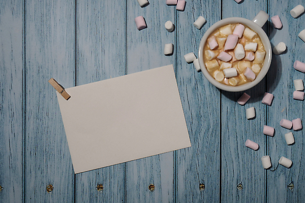 포토 JPG 해외이미지 템플릿 여자 기념일 종이 커피 결혼 백그라운드 컨셉 관계 아침 휴가 봉투 발렌타인데이 관리 사랑 이벤트 사람없음 목재 장식 파란색 축제 공백 낭만 인사 잡기 신용카드 메시지 아침식사 편지 엽서 초대 빨래집게 2월 마시멜로우 핸드메이드 목업 카피스페이스 비어있는 해외202310 해외포토 주간 나무 감정 음료 컬러 재료 모션 데이이벤트 디저트 집게 사람 금융 식사 예절 날짜 파일형식