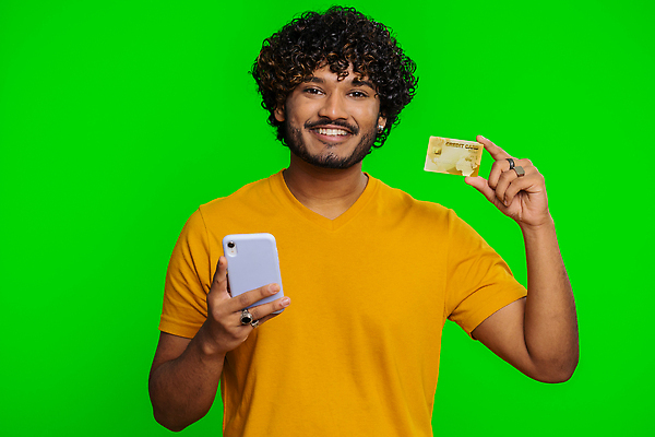 포토 JPG 해외이미지 라이프스타일 남자 돈 비즈니스 실내 선물 한명 금융 스마트폰 핸드폰 상점 잡기 신용카드 구매 연결 플라스틱 인도인 사이버 고객 스마트 검색 상업 전자 온라인쇼핑 온라인 계산서 대출 고립 힌두교 카피스페이스 블랙프라이데이 크로마키 해외202310 해외포토 외국인 1 종교 컨셉 모션 데이이벤트 재질 사람 동양인 내부 생활 경제 전자제품 스마트기기 쇼핑 공백 재산 파일형식