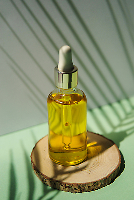 포토 JPG 해외이미지 무료이미지 백그라운드 컨셉 사람없음 초록색 뷰티 화장품 앰플 해외202310 해외포토 컬러 파일형식 무료콘텐츠