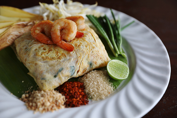 포토 JPG 해외이미지 전통 접시 아시아 음식 백그라운드 채소 젓가락 태국 밥 새우 건강 마늘 요리 동양인 사람없음 초록색 식당 계란 식사 저녁식사 중국 튀김 흰색 신선 면 사발 먹기 레몬 메뉴 국수 땅콩 두부 라임 지역 패드 점심식사 채식주의자 태국음식 스타일 비건 맛있는 해외202310 해외포토 식기 나라 컬러 과일 모션 수저 갑각류 인종 상점 알 견과류 면류 사기그릇 채식 동양음식 파일형식