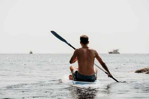 포토 JPG 해외이미지 라이프스타일 여자 남자 스포츠 여행 자연 아침 휴가 휴식 산 건강 한명 사람 야외 옆모습 물 여름 강 햇빛 뷰티 일출 검은색 강사 수상스포츠 서핑 선탠 명상 휴양지 정사각형 해외202310 해외포토 주간 자연요소 도형 직업 1 계절 뷰포인트 컬러 컨셉 생활 태양 노을 장소 생태계 파일형식