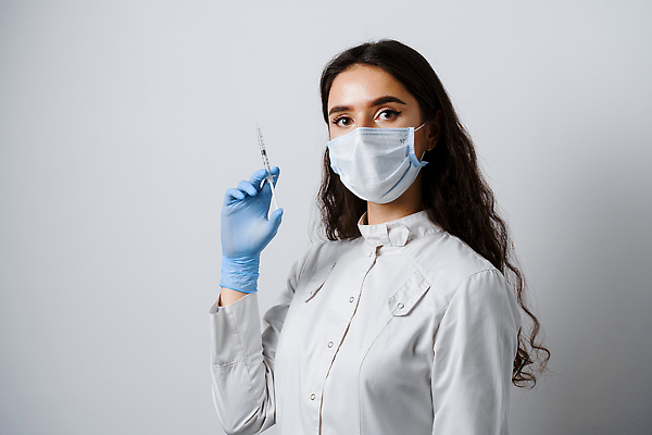 포토 JPG 해외이미지 손 배너 얼굴 장갑 백그라운드 신체 병원 주사기 가면 한명 사람 치료 약 우주 고통 추위 의사 금지 흰색 입 액체 실험실 작음 무서움 피부 감염 주사약 그만 백신 예방접종 많음 코로나바이러스 해외202310 해외포토 1 잡화 감정 컬러 컨셉 의학 의료기기 실험 신체부위 의료진 바이러스 크기 접종 파일형식