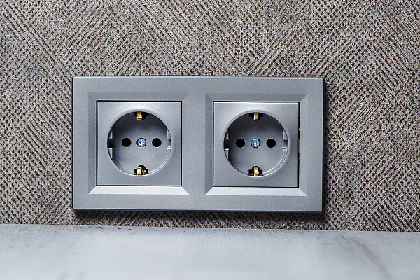 포토 JPG 해외이미지 디자인 커플 유럽 벽 백그라운드 컨셉 2 패턴 벽지 주택 사람없음 가로 빛 컴퓨터 상자 사무실 힘 기계 장비 에너지 흰색 콘센트 플러그 코드 연결 플라스틱 오브젝트 싱글 질감 스위치 고립 그런지 더블 석고 전압 프로젝트 현재 공급 해외202310 해외포토 나라 컬러 무늬 비즈니스 관계 재질 건물 전자제품 파일형식