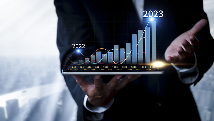 포토 JPG 해외이미지 직업 손 배너 남자 돈 인터넷 비즈니스 통신 성공 그래프 미래 사람없음 금융 경제 사무실 알약 스크린 터치 정보 성장 업무 비즈니스맨 시장 계획 상담원 주식 무역 보고서 외화 투자 비전 이익 보여주기 골 광 마케팅 카피스페이스 해외202310 해외포토 산업 컨셉 모션 사람 신체부위 약 공백 작업 직장인 사무원 재산 파일형식