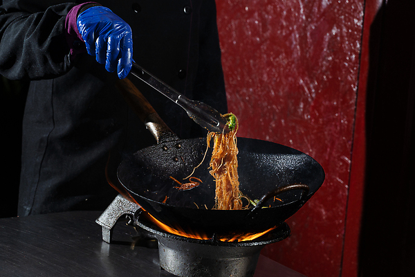 포토 JPG 해외이미지 전통 음식 채소 밥 불 양파 거리 건강 요리 사람없음 주방 식당 요리사 식사 저녁식사 당근 튀김 면 뜨거움 투명 맛 기름 브로콜리 매움 아스파라거스 후추 칠레 대두 채식주의자 해외202310 해외포토 자연요소 직업 컨셉 뿌리채소 상점 남아메리카 향신료 채식 파일형식
