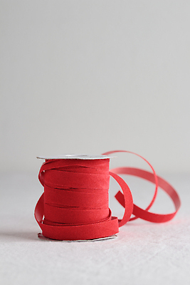 포토 JPG 해외이미지 리본 조각 백그라운드 포장 휴가 선물 사랑 사람없음 장식 빨간색 세로 축하 직물 인사 악단 생일 얽힘 천 오브젝트 롤 테이프 초대 실타래 실뭉치 짐싸기 벨벳 해외202310 해외포토 기념일 감정 음악 컬러 컨셉 문구용품 예절 실크 파일형식