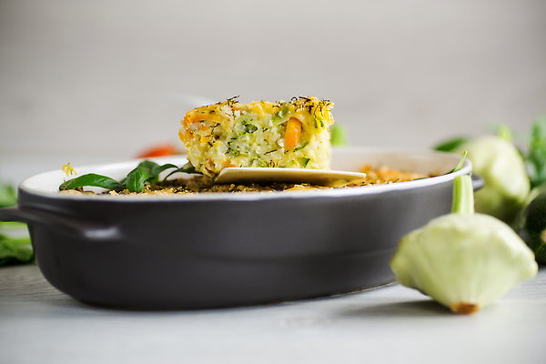 포토 JPG 해외이미지 접시 음식 조각 백그라운드 다이어트 채소 탁자 치즈 건강 요리 사람없음 목재 초록색 빛 계란 식사 저녁식사 당근 신선 도자기 고명 닫기 오븐 맛 아침식사 굽기 먹기 준비 유기농 서식 양배추 푸딩 스쿼시 오믈렛 점심식사 그라탱 주키니 채식주의자 캐서롤 핸드메이드 맛있는 해외202310 해외포토 나무 식기 웰빙 스포츠 컬러 가구 컨셉 재료 모션 디저트 유제품 뿌리채소 서양음식 구기 알 가전제품 용기_그릇 계란요리 구이 채식 파일형식