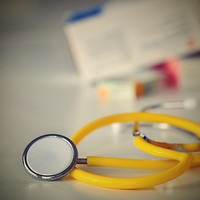 포토 JPG 해외이미지 무료이미지 백그라운드 청진기 건강 병원 사람없음 아웃포커스 건강관리 오브젝트 해외202310 해외포토 의학 의료기기 촬영기법 관리 파일형식 무료콘텐츠