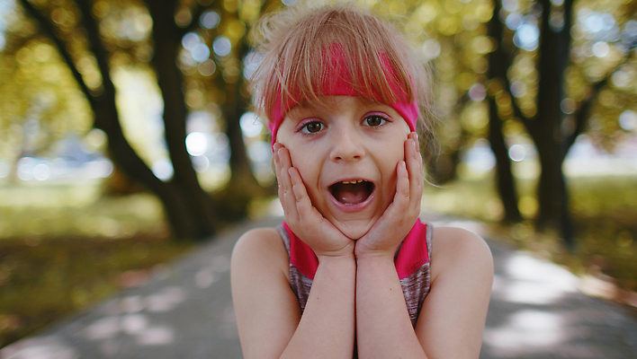 포토 JPG 해외이미지 백인 공원 여자 얼굴 어린이 스포츠 성공 기념 건강 한명 야외 10대 운동복 달리기 조깅 운동 놀람 뉴스 연습 호기심 흥분 긍정 체조 충격 마라톤 재택근무 걸음마 반응 승자 필승 혼란 혼자 자극 해외202310 해외포토 서양인 1 옷 공공시설 감정 컨셉 비즈니스 모션 청소년 표정 사람 경기 신체부위 우승 육상스포츠 파일형식