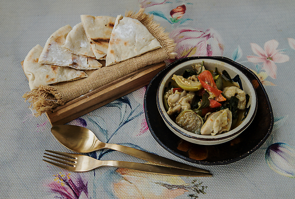 포토 JPG 해외이미지 전통 아시아 음식 빵 백그라운드 다이어트 재료 고추 건강 육류 요리 사람없음 목재 뷰티 식사 치킨 달콤 맛 밀 굽기 먹기 허브 메뉴 반죽 밀가루 덩어리 팬케이크 점심식사 영양분 피타 핸드메이드 맛있는 해외202310 해외포토 나무 식물 나라 컨셉 채소 식재료 모션 곡류 케이크 가루 구이 닭고기요리 파일형식