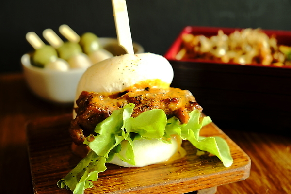 포토 JPG 해외이미지 식물 전통 접시 문화 음식 백그라운드 채소 샌드위치 건강 돼지고기 어류 요리 동양인 사람없음 초록색 우주 중식 일본 식사 저녁식사 중국 축하 신선 메뉴 비타민 점심식사 길거리음식 번 핸드메이드 일본음식 스타일 맛있는 해외202310 해외포토 식기 아시아 빵 컬러 컨셉 육류 인종 수중동물 영양소 파일형식