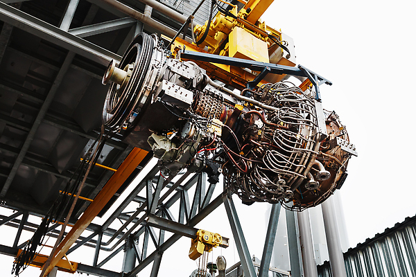 포토 JPG 해외이미지 식물 산업 공장 교통시설 노동자 매달리기 안전 사람 해변 사람없음 금속 힘 장비 업무 제조 보호 보호장비 위험 사건 철 무거움 엔진 공학 단상 보험 리프팅 설치 스테인레스 제어 해외202310 해외포토 직업 교육 바다 교통 컨셉 공업 모션 재질 작업 무게 시설 파일형식