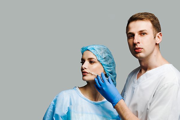 포토 JPG 해외이미지 여자 얼굴 장갑 건강 주사기 두명 치료 뷰티 약 화장품 환자 바늘 주름 플라스틱 피부 입술 윤곽 주사약 외과 테라피 찌르기 순서 고립 돌봄 신맛 해외202310 해외포토 잡화 의학 의료기기 모션 재질 병원 사람 신체부위 도구 맛 파일형식