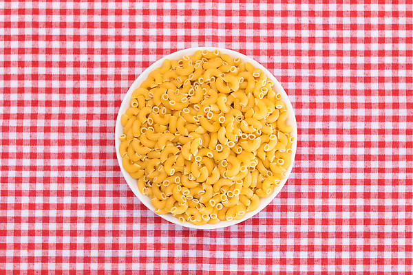 포토 JPG 해외이미지 음식 재료 건조 파스타 사람없음 수건 식사 밀 체크무늬 날것 마카로니 생식 채식주의자 해외202310 해외포토 무늬 곡류 서양음식 위생용품 채식 파스타면 파일형식