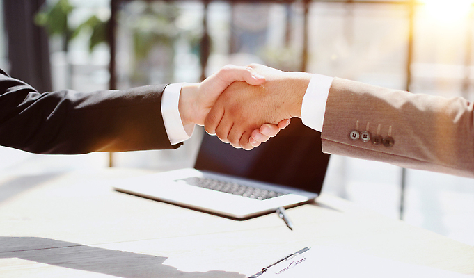 포토 JPG 해외이미지 직업 손 남자 회사 비즈니스 관계 성공 회의 협력 악수 사람 정장 사람없음 믿음 힘 우정 거래 비즈니스맨 비즈니스우먼 고객 동료 계약 서비스 무역 약속 긍정 법 서명 변호사 떨림 경영 고용 동의 지원 콜라보레이션 해외202310 해외포토 옷 여자 감정 산업 컨셉 모션 손짓 신체부위 친구 구직 직장인 채용 파일형식