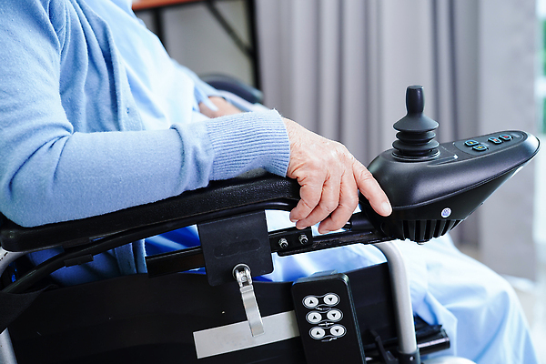 포토 JPG 해외이미지 여자 노년 행복 할머니 엄마 주택 건강 병원 미소 동양인 사람없음 치료 약 걷기 건강관리 희망 산책 고통 환자 간호사 의사 도움 은퇴 간호 서비스 노력 장애 돌봄 옛날 재활 지원 헬프 안락 해외202310 해외포토 감정 컨셉 의학 가족 모션 휴식 표정 관리 사람 인종 성인 건물 의료진 파일형식