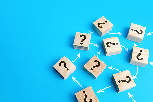 포토 JPG 해외이미지 무료이미지 화살표 비즈니스 사람없음 여러개 물음표 파란배경 나무블록 해외202310 해외포토 기호 다수 백그라운드 목재 파란색 블록 파일형식