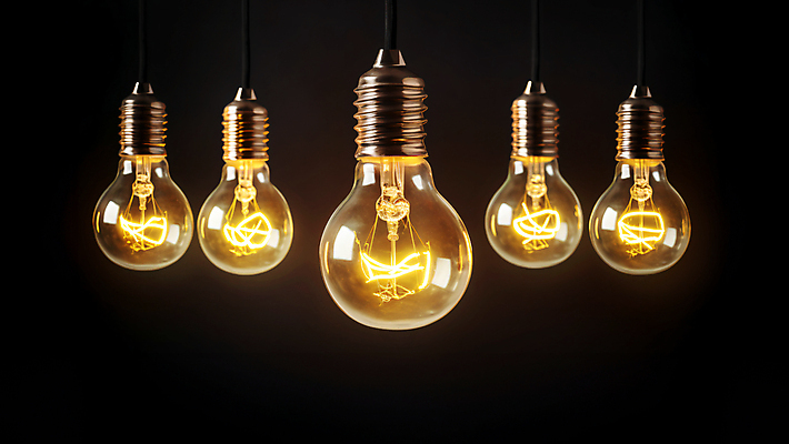 JPG 편집이미지 백그라운드 전구 사람없음 빛 노란색 편집실사 AI포토 AI콘텐츠 컬러 CG 파일형식