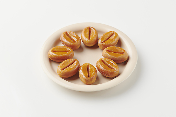 포토 JPG 스튜디오촬영 접시 겨울 따뜻함 사람없음 겨울간식 길거리음식 커피콩빵 국내포토 식기 계절 음식 빵 디저트 실내 특산물 강릉 파일형식