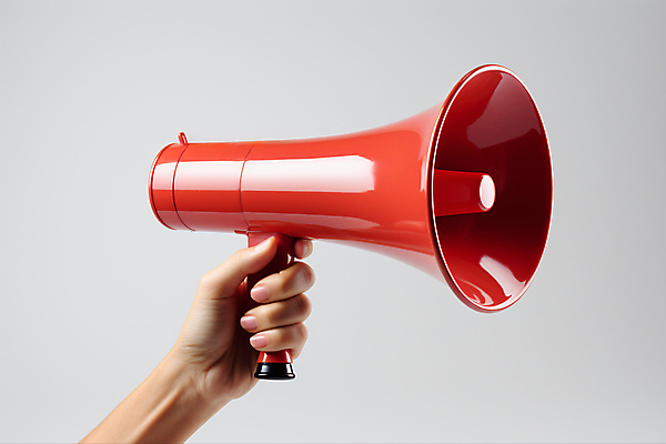 JPG 편집이미지 손 들기 이벤트 신체부위 빨간색 확성기 잡기 알림 디지털합성 편집실사 AI인물포토 AI콘텐츠 컬러 모션 사람 CG 파일형식 AI포토