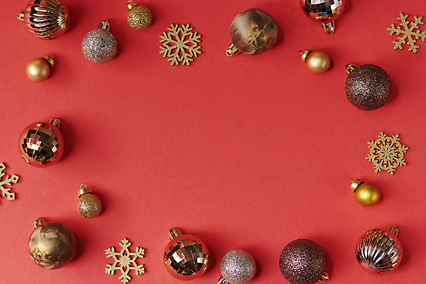 포토 JPG 스튜디오촬영 백그라운드 크리스마스장식 크리스마스 겨울 프레임 눈꽃 사람없음 빨간색 하이앵글 오브젝트 오너먼트 카피스페이스 국내포토 계절 기념일 뷰포인트 컬러 눈_날씨 실내 공백 파일형식