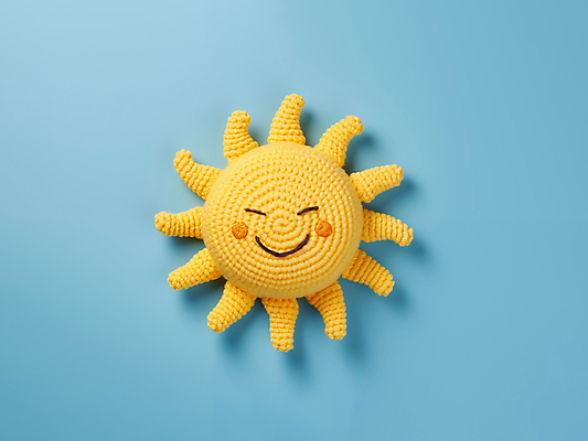 JPG 편집이미지 재질 날씨 미소 사람없음 태양 뜨개질 털실 디지털합성 질감 편집소스 이모지 뜨개인형 편집실사 AI포토 AI콘텐츠 자연요소 인형 표정 취미 실 CG 파일형식