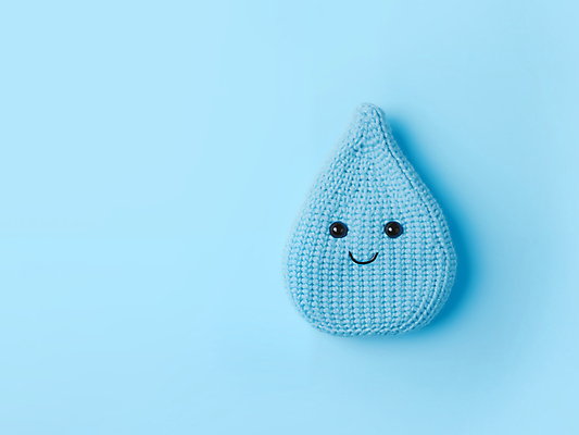 JPG 편집이미지 재질 날씨 미소 사람없음 물방울 비 뜨개질 털실 디지털합성 질감 편집소스 이모지 뜨개인형 편집실사 AI포토 AI콘텐츠 자연요소 인형 표정 취미 실 CG 파일형식