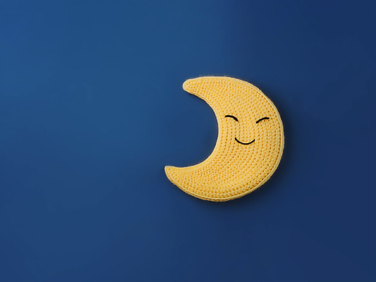 JPG 편집이미지 재질 날씨 미소 사람없음 달 뜨개질 털실 초승달 디지털합성 질감 편집소스 이모지 뜨개인형 편집실사 AI포토 AI콘텐츠 자연요소 인형 표정 취미 실 CG 파일형식