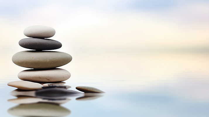 JPG 편집이미지 물결 사람없음 물 반사 고요 석탑 디지털합성 명상 차분 편집실사 젠 AI포토 AI콘텐츠 자연요소 컨셉 쌓기 탑 돌_바위 CG 파일형식