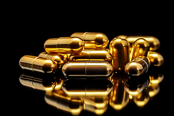 JPG 편집이미지 건강 사람없음 알약 약 반사 어둠 금색 광택 건강보조식품 무더기 편집실사 AI포토 AI콘텐츠 컬러 의학 CG 건강식품 파일형식