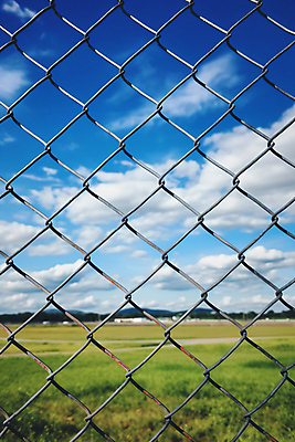 JPG 구름 편집이미지 하늘 사람없음 그물 분위기 철조망 편집실사 AI포토 AI콘텐츠 자연요소 컨셉 CG 파일형식