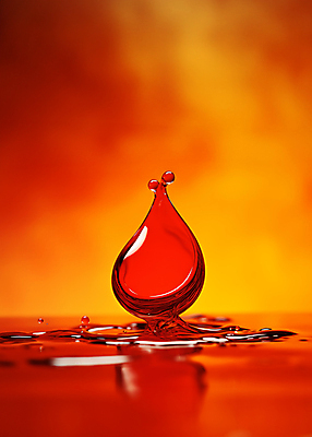 JPG 편집이미지 물결 백그라운드 사람없음 빨간색 물 컬러풀 반사 물방울 투명 광 이미지편집 편집실사 AI컴퓨터그래픽 AI콘텐츠 자연요소 컬러 CG 파일형식