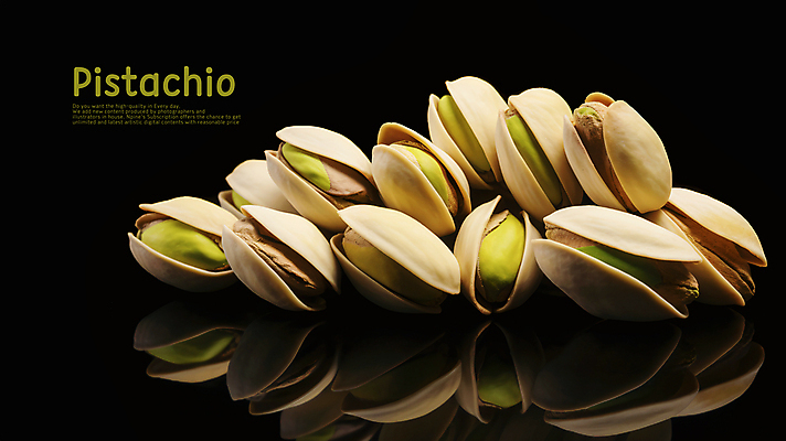 PSD 편집이미지 사람없음 반사 검은색 피스타치오 카피스페이스 이미지편집 컬러 공백 견과류 파일형식