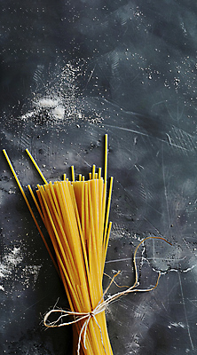 JPG 편집이미지 음식 파스타 요리 사람없음 면 다발 묶기 파스타면 편집실사 AI포토 AI콘텐츠 모션 서양음식 면류 CG 파일형식