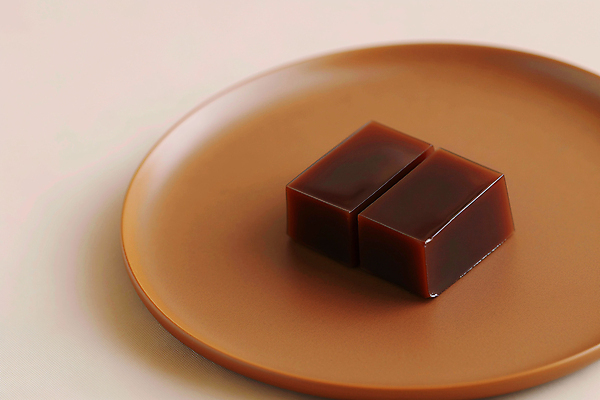 JPG 편집이미지 접시 조각 디저트 사람없음 고급 달콤 디지털합성 양갱 전통과자 편집소스 편집실사 AI포토 AI콘텐츠 식기 음식 컨셉 과자 맛 CG 파일형식